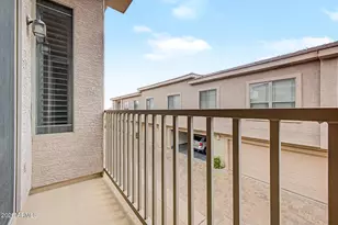 42424 N Gavilan Peak Pkwy, Anthem, AZ 85086 - Photo 29