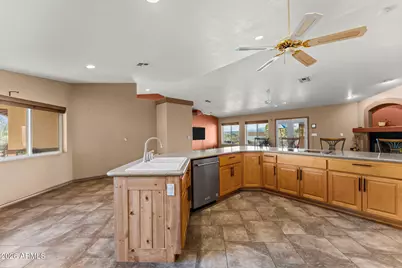 90 W Turtleback Lane, Wickenburg, AZ 85390 - Photo 11