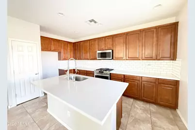 27507 N 54th Lane, Phoenix, AZ 85083 - Photo 5