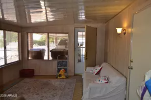 523 S Park View Cir, Mesa, AZ 85208 - Photo 3
