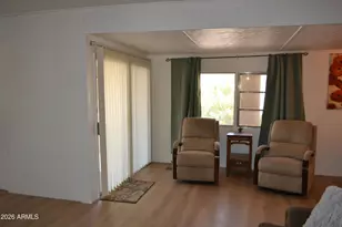 523 S Park View Cir, Mesa, AZ 85208 - Photo 5