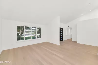 8030 E VÃ­a Sierra Drive, Scottsdale, AZ 85258 - Photo 3