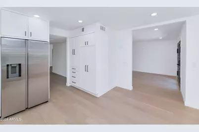8030 E VÃ­a Sierra Drive, Scottsdale, AZ 85258 - Photo 11