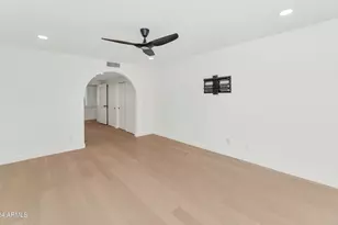 8030 E VÃ­a Sierra Dr, Scottsdale, AZ 85258 - Photo 13