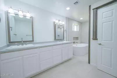 607 W Los Lagos Vista Avenue, Mesa, AZ 85210 - Photo 11