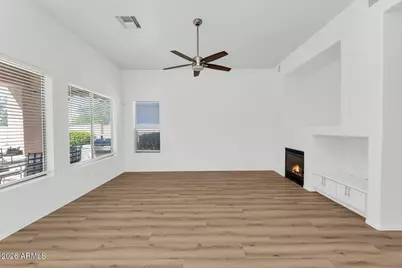 21843 N 51st Street, Phoenix, AZ 85054 - Photo 13
