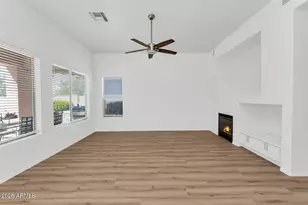 21843 N 51st St, Phoenix, AZ 85054 - Photo 13