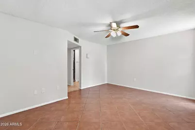 19201 N Concho Circle, Sun City, AZ 85373 - Photo 13