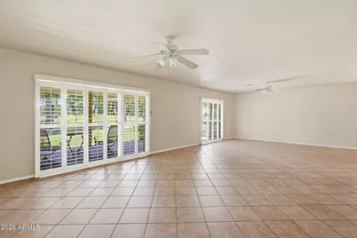 19201 N Concho Circle, Sun City, AZ 85373 - Photo 9