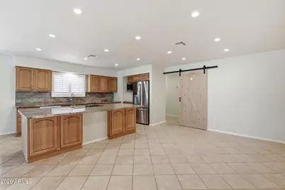 19201 N Concho Circle, Sun City, AZ 85373 - Photo 25