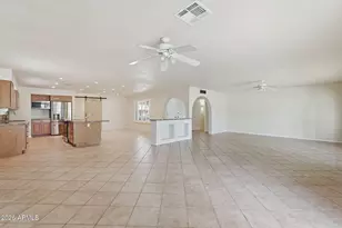 19201 N Concho Cir, Sun City, AZ 85373 - Photo 11