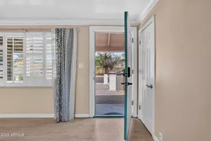 3629 E Winchcomb Dr, Phoenix, AZ 85032 - Photo 9