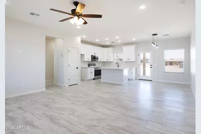16011 S Hilo Circle, Arizona City, AZ 85123 - Photo 9