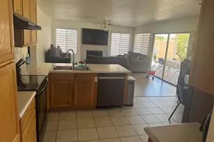 13711 N 81st Ave, Peoria, AZ 85381 - Photo 7
