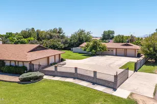 9239 W Marshall Ave, Glendale, AZ 85305 - Photo 1