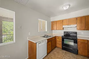 737 W 1st Ave, Mesa, AZ 85210 - Photo 9