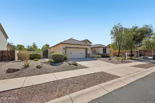 12665 N 140th Dr, Surprise, AZ 85379 - Photo 43