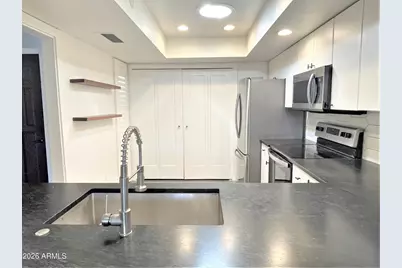 8 W Griswold Road, Phoenix, AZ 85021 - Photo 5