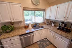 324 E Arabian Dr, Gilbert, AZ 85296 - Photo 7