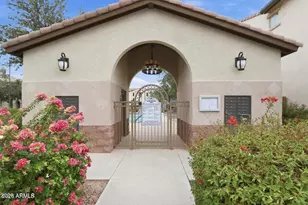 1942 S Sycamore Pl, Chandler, AZ 85286 - Photo 35