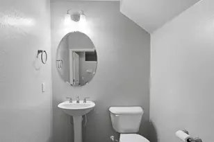 1942 S Sycamore Pl, Chandler, AZ 85286 - Photo 13