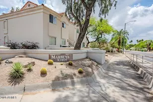 10401 N 52nd St, Paradise Valley, AZ 85253 - Photo 3
