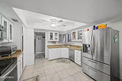 6736 W Vermont Avenue, Glendale, AZ 85303 - Photo 17