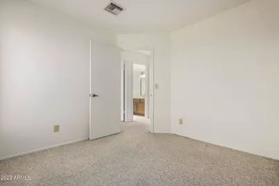 9422 S 43rd Place, Phoenix, AZ 85044 - Photo 15