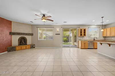 3025 W T Ryan Lane, Phoenix, AZ 85041 - Photo 7