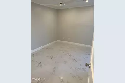 4727 E Lafayette Boulevard #204, Phoenix, AZ 85018 - Photo 9