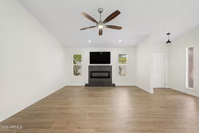 8711 E Latham Street, Scottsdale, AZ 85257 - Photo 3