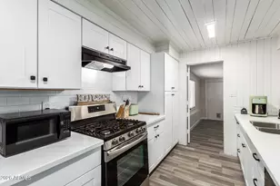 21 E Alameda Dr, Tempe, AZ 85282 - Photo 13