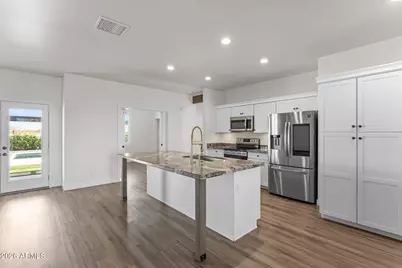 21015 W White Feather Lane, Wittmann, AZ 85361 - Photo 29