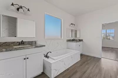 21015 W White Feather Lane, Wittmann, AZ 85361 - Photo 19