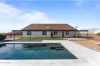 21015 W White Feather Lane, Wittmann, AZ 85361 - Photo 11