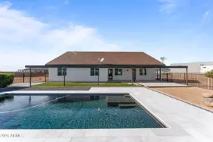 21015 W White Feather Ln, Wittmann, AZ 85361 - Photo 11