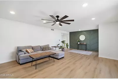 4234 E Winnetka Drive, Phoenix, AZ 85044 - Photo 9