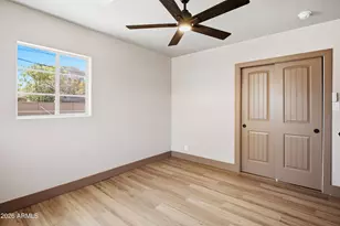 2201 E Campbell Ave, Phoenix, AZ 85016 - Photo 15