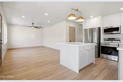 2201 E Campbell Avenue, Phoenix, AZ 85016 - Photo 9