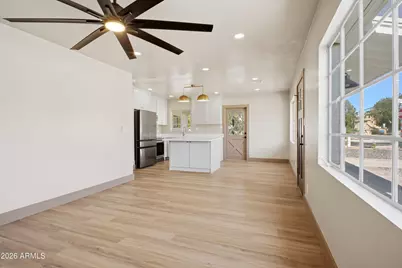 2201 E Campbell Avenue, Phoenix, AZ 85016 - Photo 7
