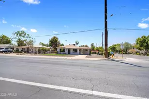 2201 E Campbell Ave, Phoenix, AZ 85016 - Photo 15