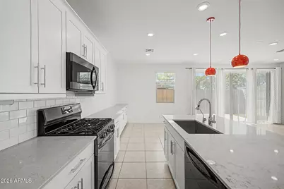 939 E Danbury Drive, Phoenix, AZ 85022 - Photo 13