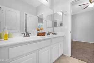 21346 N Klock Ct, Maricopa, AZ 85138 - Photo 17