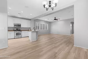 21346 N Klock Ct, Maricopa, AZ 85138 - Photo 9