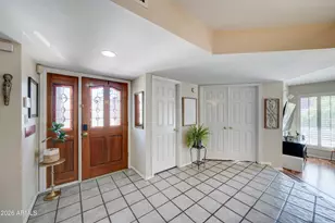 2511 E Shaw Butte Dr, Phoenix, AZ 85028 - Photo 3