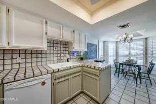 2511 E Shaw Butte Dr, Phoenix, AZ 85028 - Photo 15