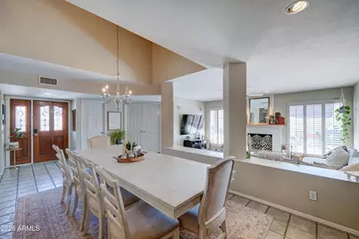 2511 E Shaw Butte Drive, Phoenix, AZ 85028 - Photo 9