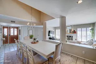 2511 E Shaw Butte Dr, Phoenix, AZ 85028 - Photo 9