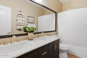 7235 S Golfside Ln, Phoenix, AZ 85042 - Photo 27