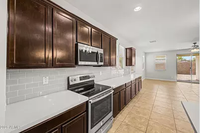 10001 E Wavelength Avenue, Mesa, AZ 85212 - Photo 9